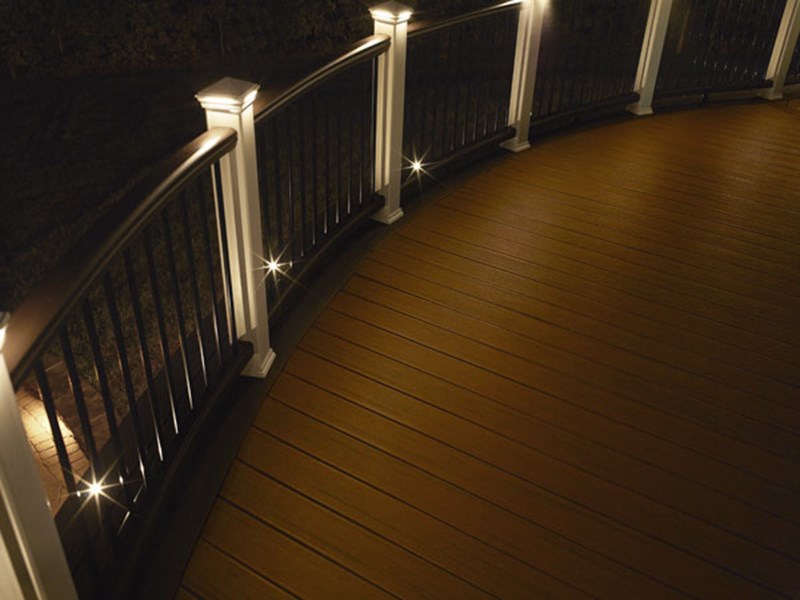 trex-transcend-railing-lighting-night