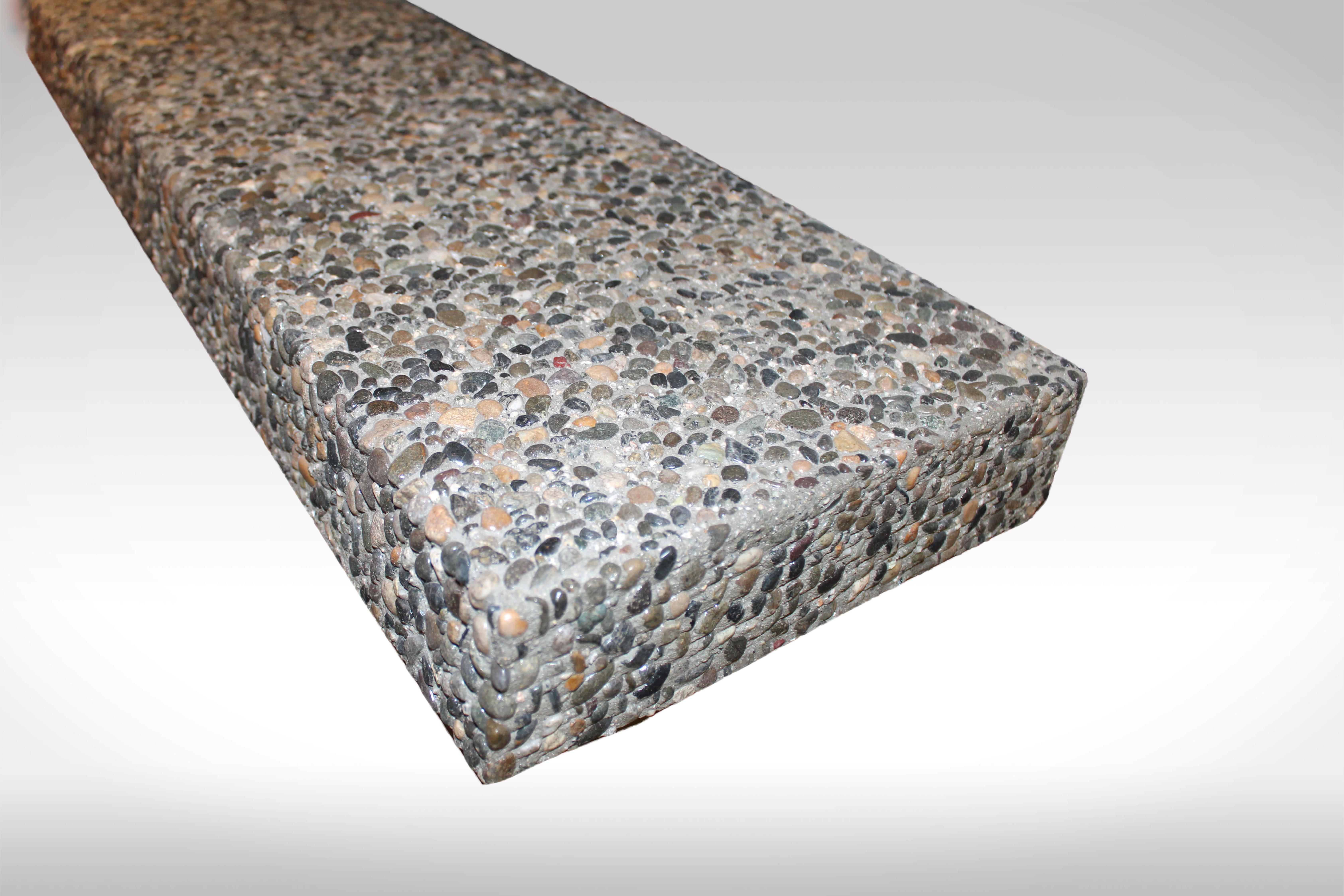 exposed-aggregate-stair-tread