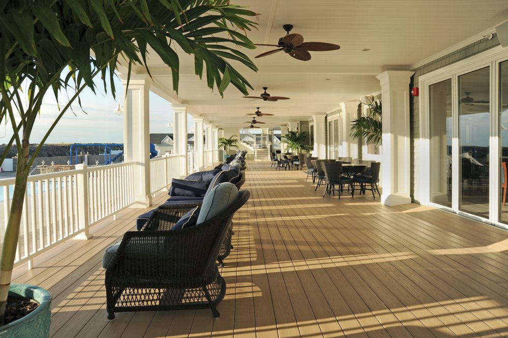 azek_decking_Harvest_Brownstone_Premier_White_Composite_05