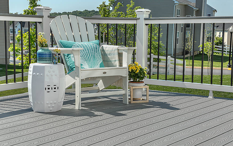 select-deck-railing-pebble-grey-chair